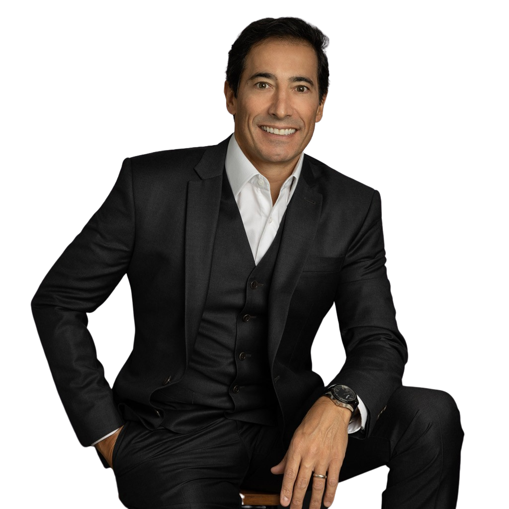 Dr. Henrique Arantes em retrato institucional